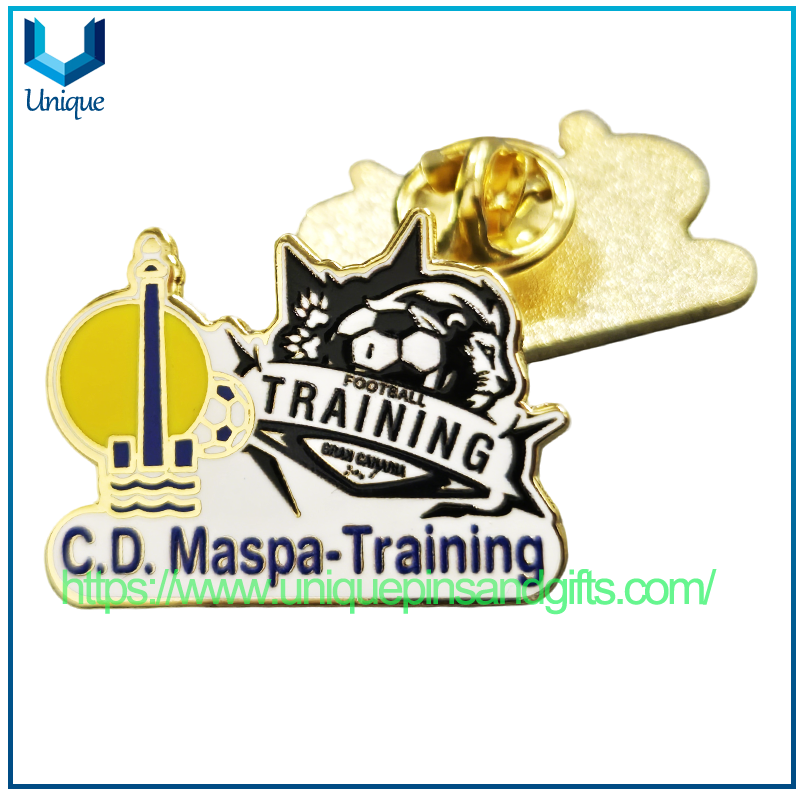 Customize Spain Football Training Hard Enamel Lapel pin in gold with UV printing (2) Customize Spain Football Training Hard Enamel Lapel pin in gold with UV printing (2)