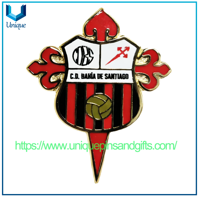 Customize Spain Football Training Hard Enamel Lapel pin in gold with UV printing (3) Customize Spain Football Training Hard Enamel Lapel pin in gold with UV printing (3)