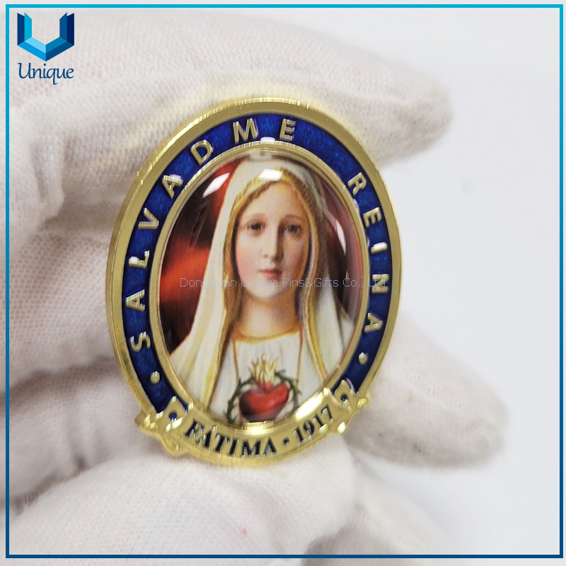 Custom Guatemala School Lapel Pin, Sedes Sapientiae 3D Gold Souvenir Metal Brooch with epoxy with flat cap security pin