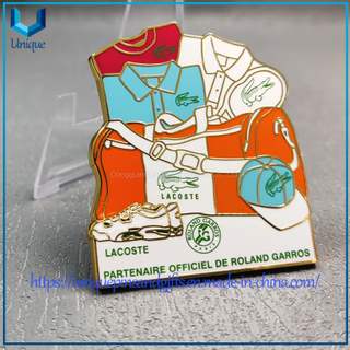 Boutique de pins Lacoste Roland Crros Lapel Pin, Custom Cartoon Pins Metal Metal Badge