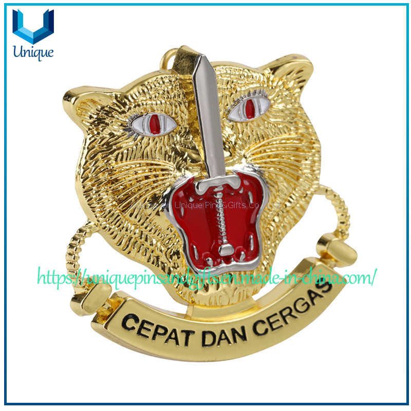 High quality 3D gold silver two tone metal badge