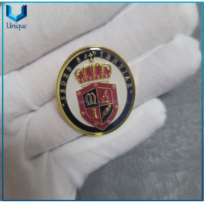 Custom 3D Enamel Gold School Lapel pin, Sedes Sapientine Metal Brooch