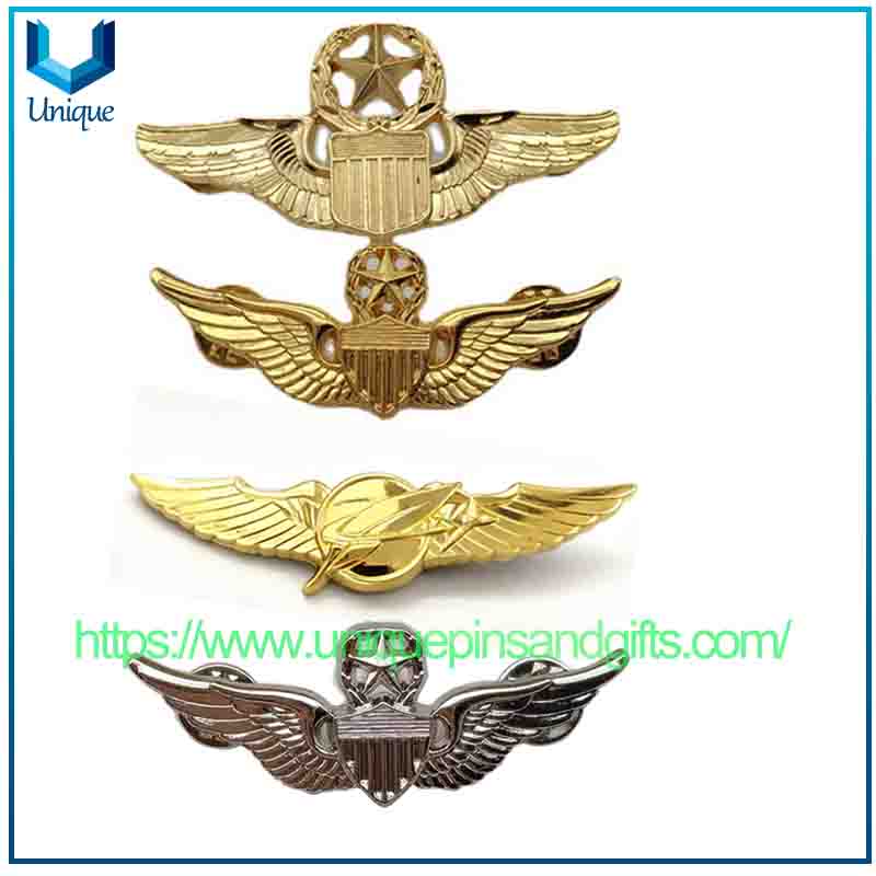 Pilot's Badge Commemorative Medal,Pilot's Shoulder Insignia,US Military Metal Chest Badge, Collection for US Navy Air Force Army Aviation Corps Enthusiasts