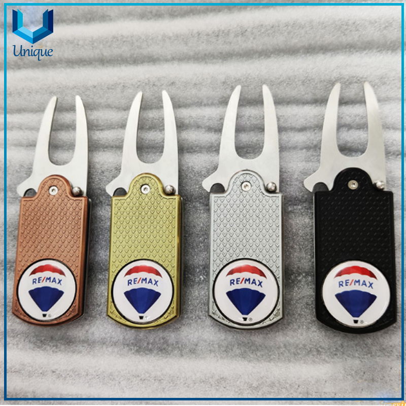 Fashion Golf Accessories, Golf Metal Divot Tool with Customized Golf Ballmarker in Set for Promotional Gift,Golf Divot Tool with Bottle Opener Funtion