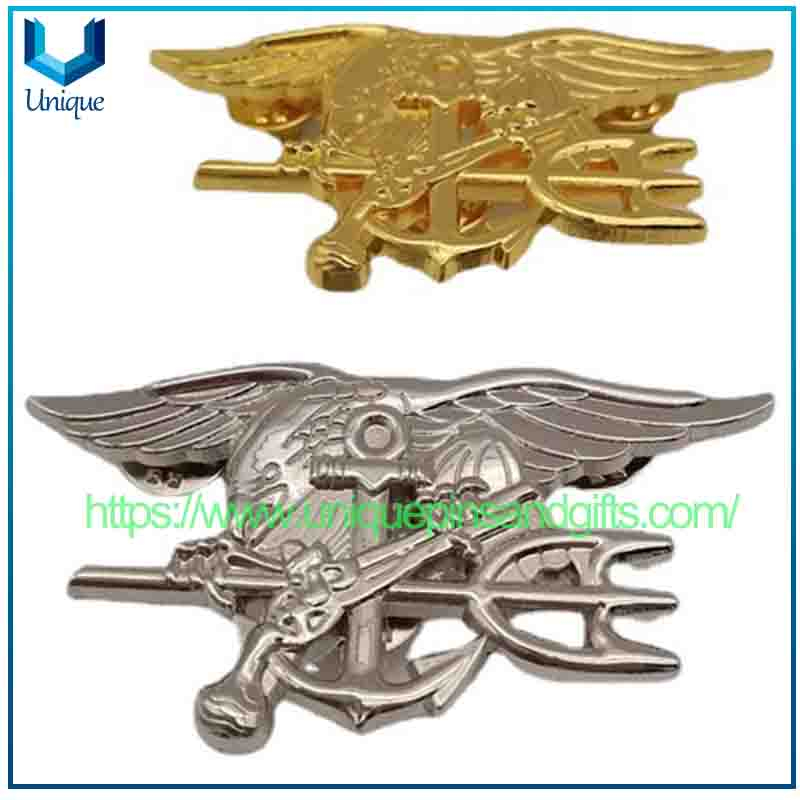 Custom Metal 3D American Airline Pilot's Chest Badge Emblem, Collection for Maritime Enthusiasts