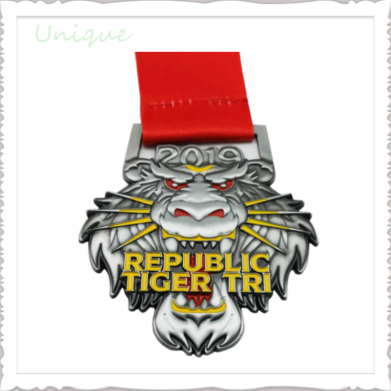 Repulic Tiger Medal in 3D in Antique Silver