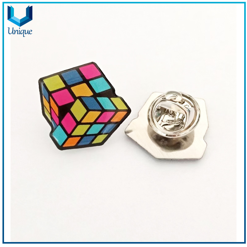 Racing Car Lapel Pin,Customize Metal Crafts Manufacturer, Die Struck Offset Silk Printing Lapel Pin with Epoxy