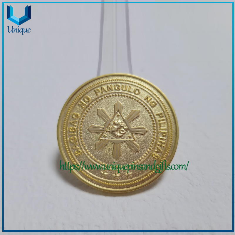 High Quality Custom 2 Inches Bronze 3D Bagong Pilipinas Pressident Medal in gold plating with velvet box