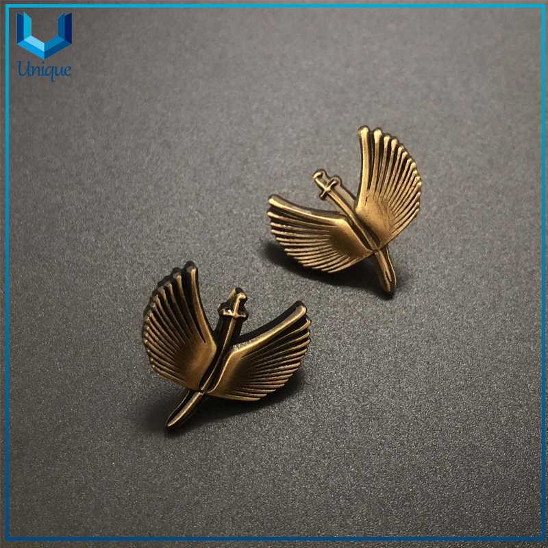 Metal Crafts Manufacturer, Tiepin & Cufflink in Customize Desgin in Antique Brass Plating in Set, 3D Metal Tie bar / Cufflink for Promotional Gifts