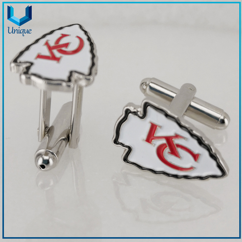 Customize Metal Souvenir Gifts, Sport Club Cufflink in Enamel, 2D Fashion Cufflink for Shirt Decoration for gifts