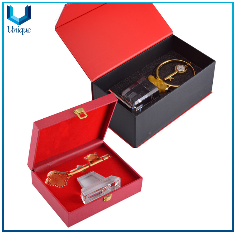 Customize Crystal Decoration Sets, Business Wedding Souvenir Gifts, Crystal Cup with Metal Keychain & Clock Decoration, Gold Crystal Medal Trophy for Awards