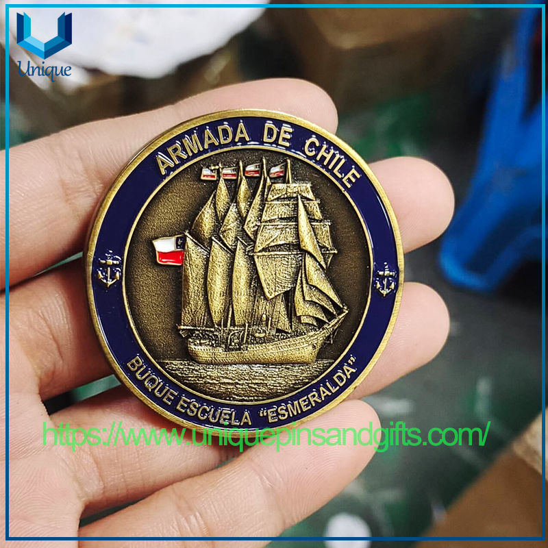 Custom Design ARMADA DE CHIL 3D Metal Gold Plating Colourful Commemorative Coins