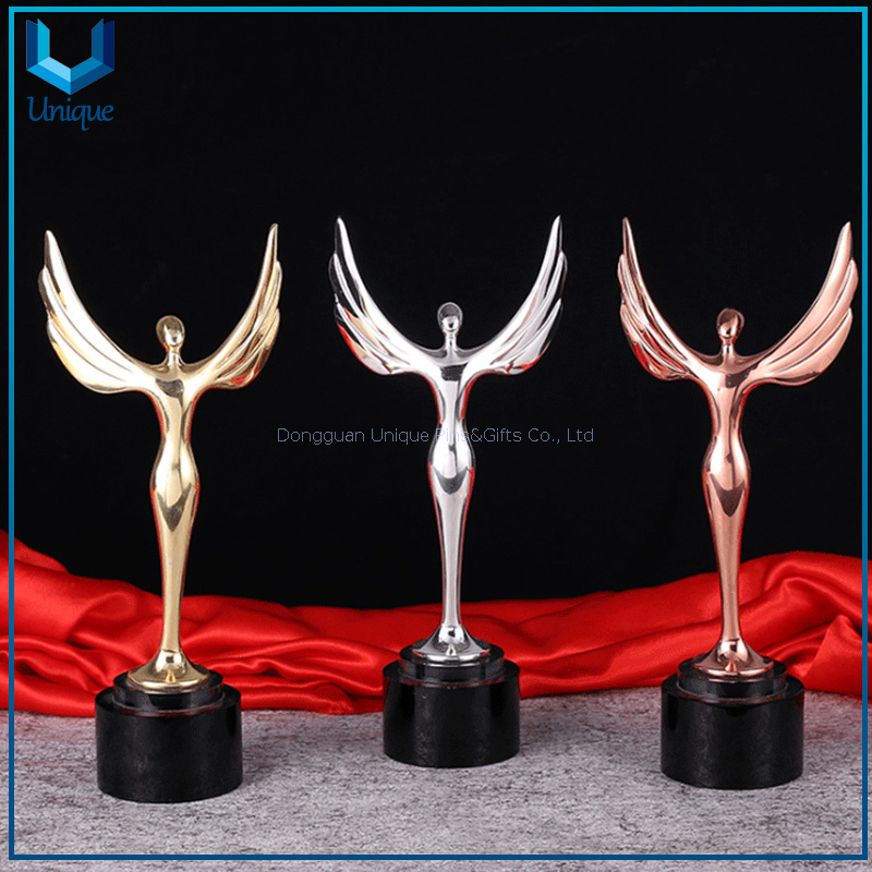 Customize Zinc Alloy Design Metal Made 3D Gold Souvenir Trophies
