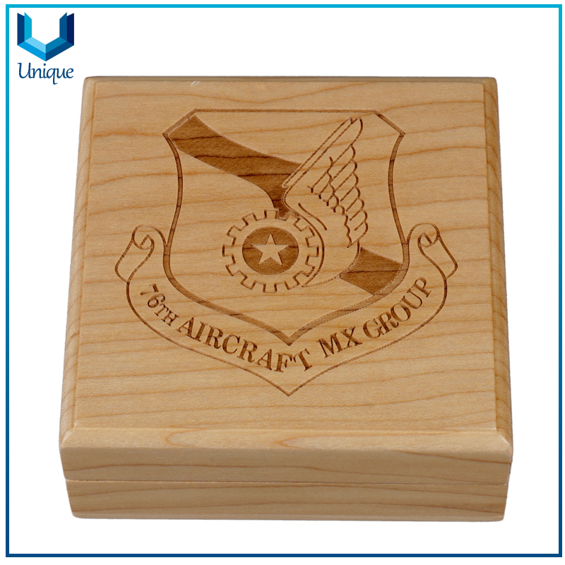 Factory Price New Design Custom Maple Gift Wooden Coin Display Box