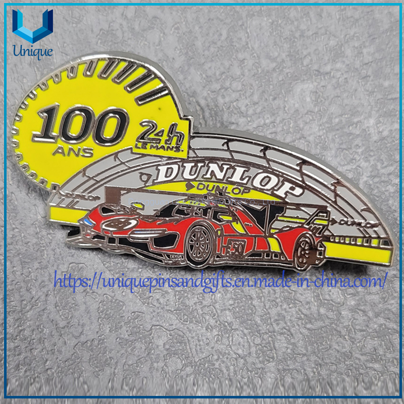 Custom hard enamel racing car lapel pin，school bus pin