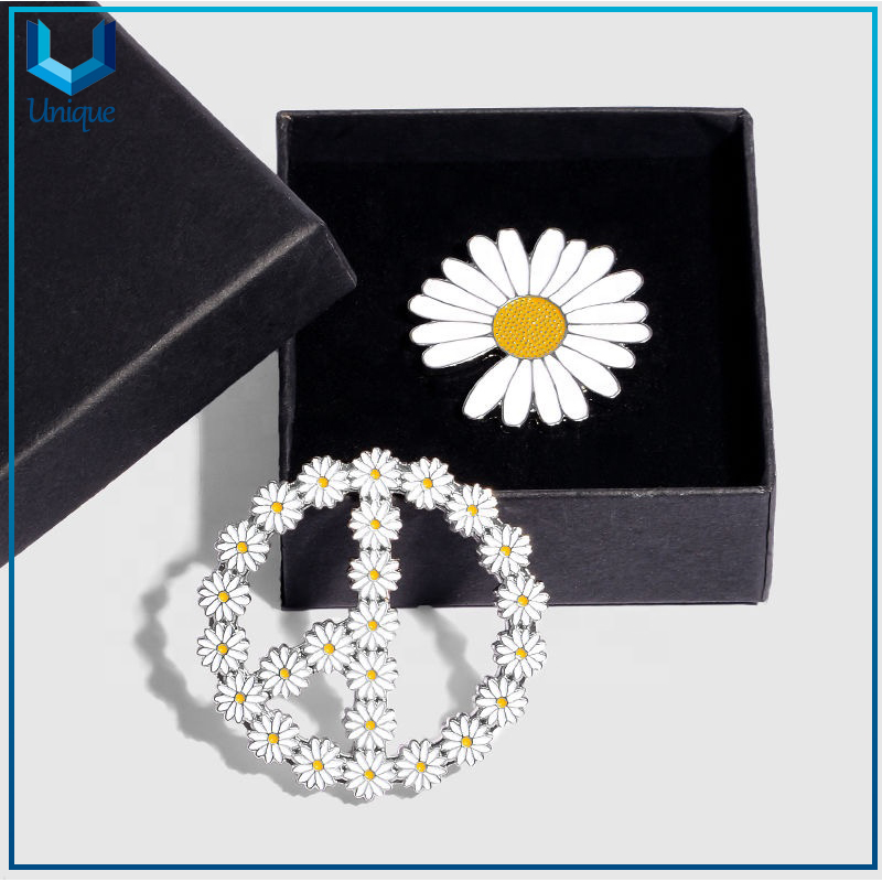 Customize Fashion Lapel Pin, Garment Flower metal Brooches, Bag & Hat Decoration Pin Badge, Souvenir Gift Pin