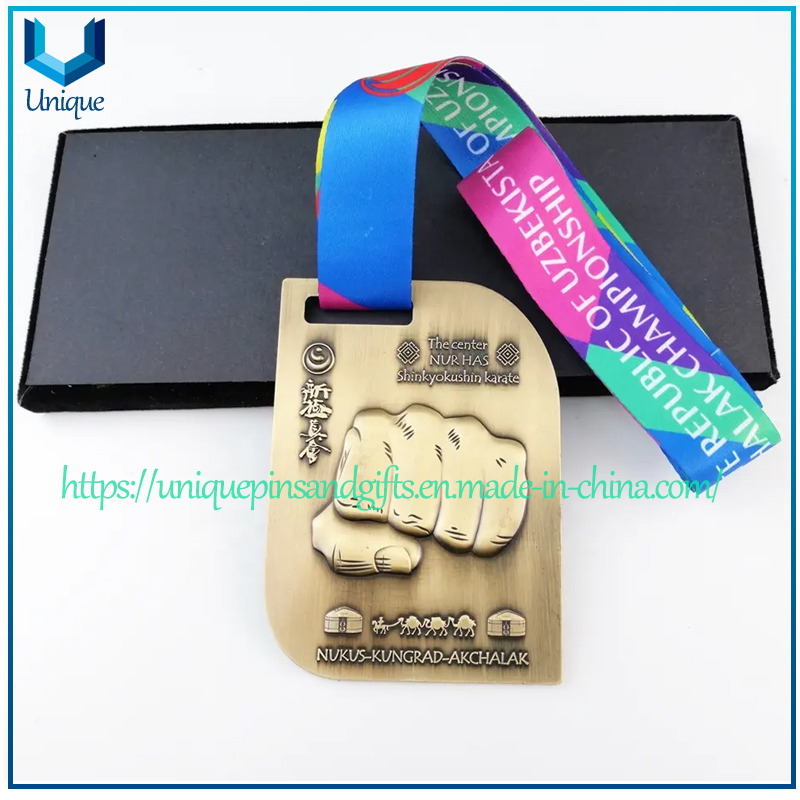 Custom Made 3D Sport Metal Medal Gold Silver Bronze Military Medal Judo Taekwondo Running Marathon Football Soccer Basketball Karate Custom Medals with Ribbon