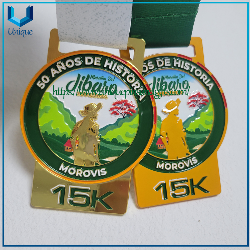 Custom 3D gold Puerto Rico Morovis Souvenir Medal with Velvet box (8)