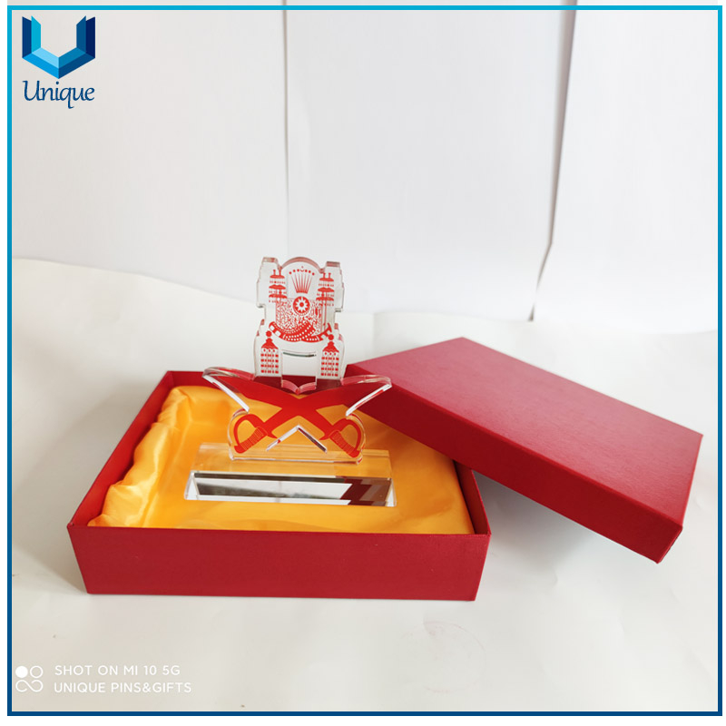 Cheap Acrylic Trophy for Award, Customize Printing Logo Military Souvenir Plaque, Brunei Military ACrylic Trophy Cup with Printing Logo