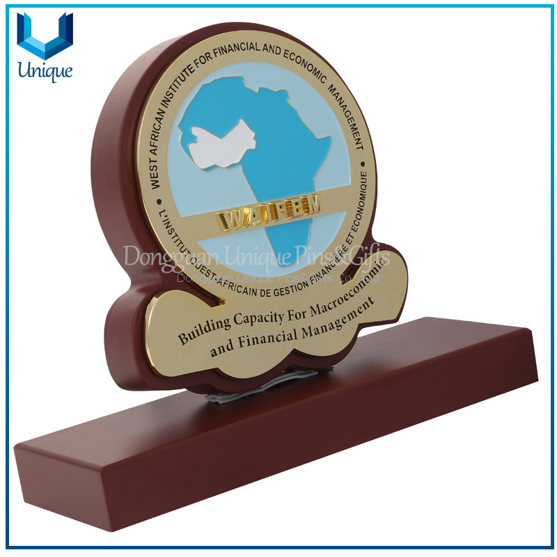 High Quality Nigeria Military Navy Metal Award with Wood displayer