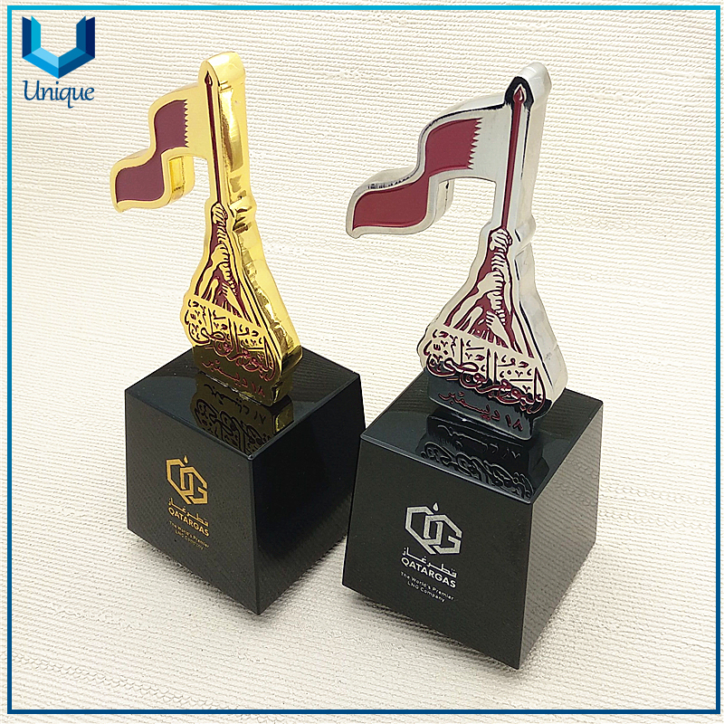 Qatar Flag Trophy for Nathional Day Celebration, Customize Zinc Alloy 3D Medal Trophy for Award Cup, China Medal Cup Factory