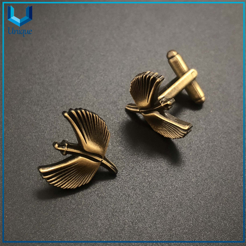 Metal Crafts Manufacturer, Tiepin & Cufflink in Customize Desgin in Antique Brass Plating in Set, 3D Metal Tie bar / Cufflink for Promotional Gifts
