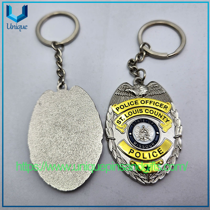 Custom Design 3D Relief Gold /Silver Oval Shape Two-color Electroplating Police Souvenir Medal Die Casted Zinc Alloy Police Keyring Keychain