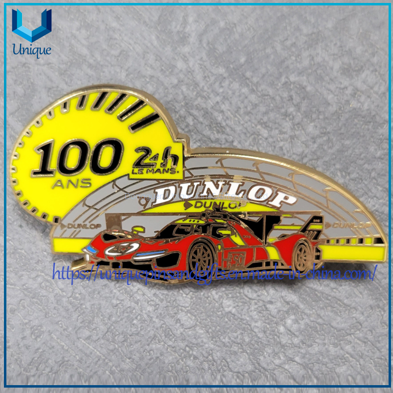 Custom hard enamel racing car lapel pin，school bus pin