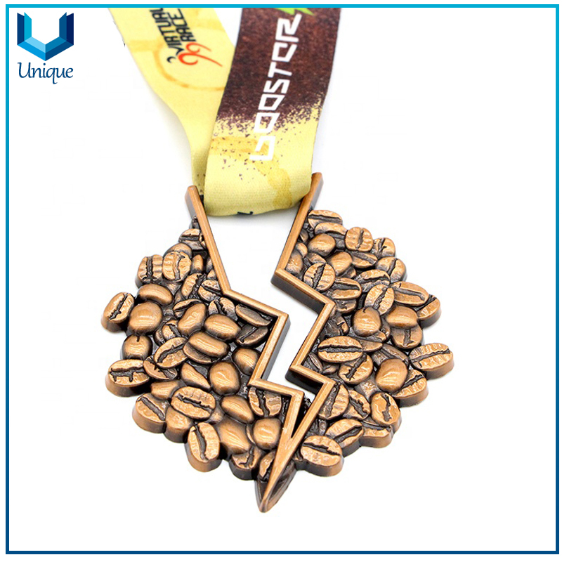 Customize Metal Crafts, Souvenir Medal, Gifts Medal, Coffee Bean Medal, Racing Medal, Competition Medal with CMYK printed Ribbon/Lanyard