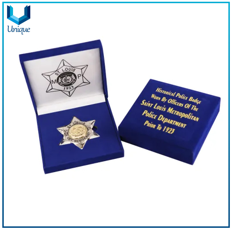 China Whole Metal Crafts Customize Factory, 3D Police Badge Customize, Gold Souvenir Badge in Die Cast, 24K Gold Plating Honor Badge