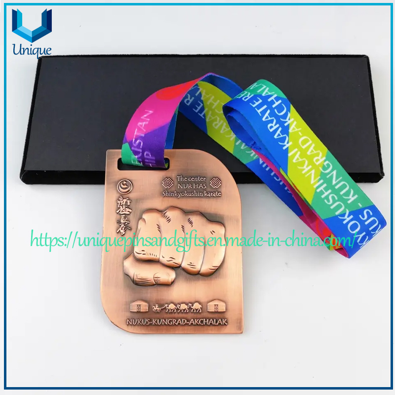 Custom Made 3D Sport Metal Medal Gold Silver Bronze Military Medal Judo Taekwondo Running Marathon Football Soccer Basketball Karate Custom Medals with Ribbon
