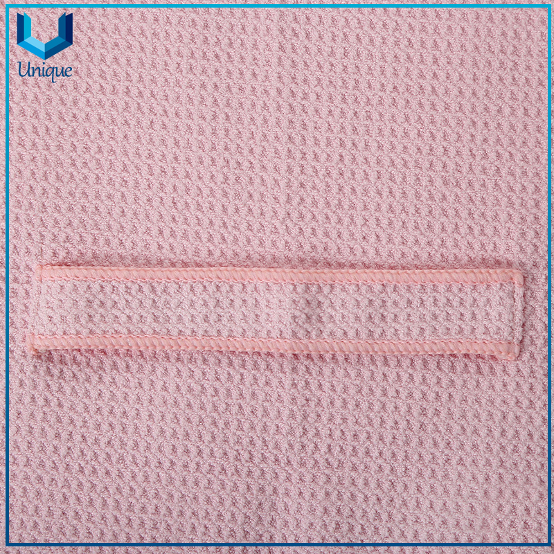 Cooling Microfiber Towel, customize Logo waffle Golf Towel with Portable Zipper Pocket, Sport fashion Towel for Promotional Gifts