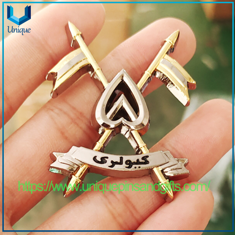 Customized Metal Badge 3D Gold-plated Emblem with Pakistani National Flag Logo