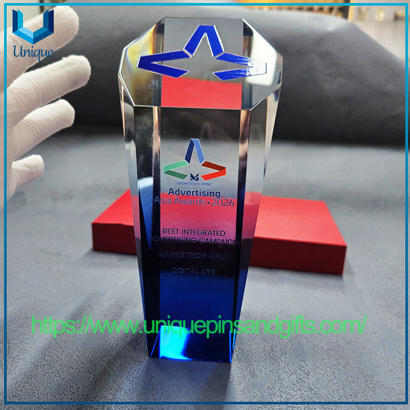 Factory Customized Optical Inner Engraved Crystal Glass Trophy K9 Crystal Trophy Award Deluxe Crystal Award Medal And Trophy