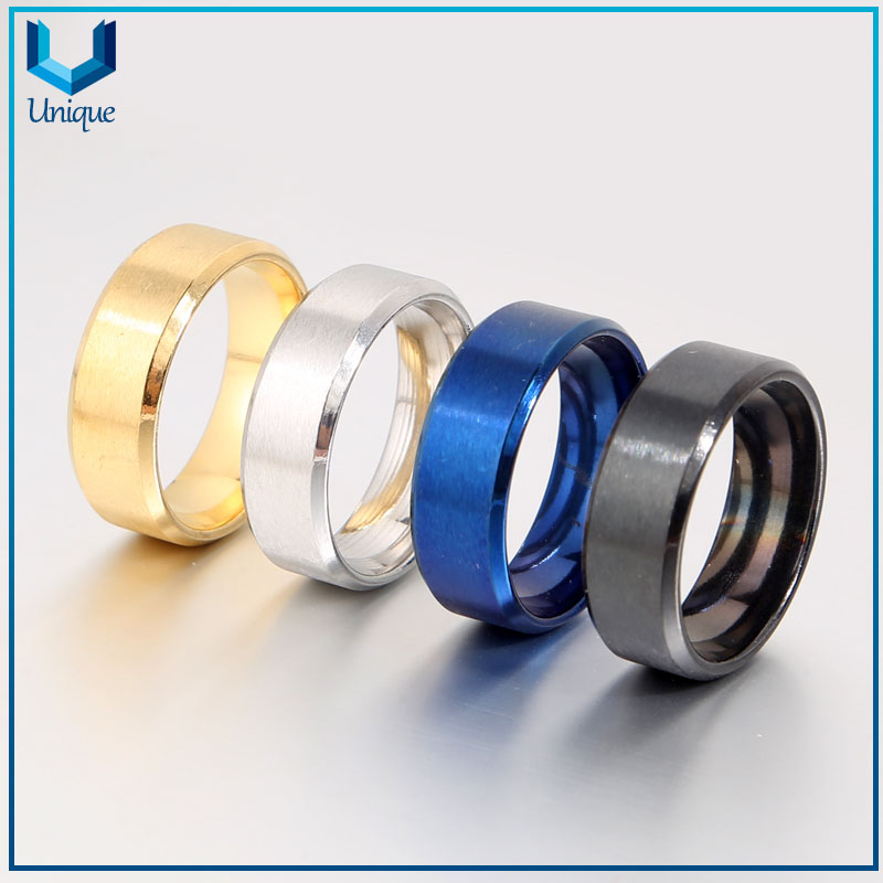 004-01Hot sale promotions 8 MM width gold silver black blue stainless steel ring for women men