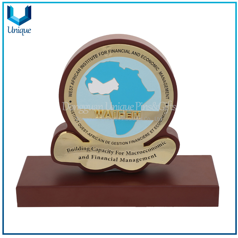 High Quality Nigeria Military Navy Metal Award with Wood displayer