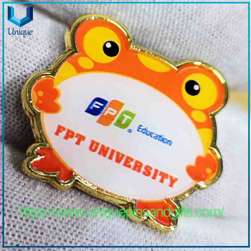 Custom Design Metal Brooch Lapel Pin Hard Soft Enamel Badge with Strong Magnetic