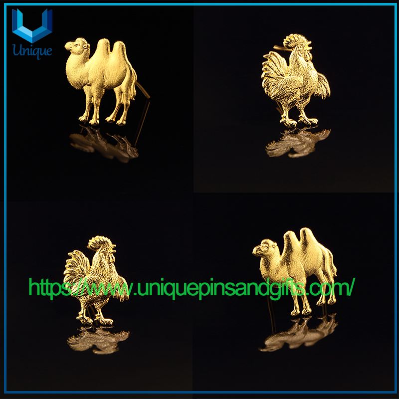 Custom 3D Metal Animal Sword Spike Gold Plating Lapel Pin Badge