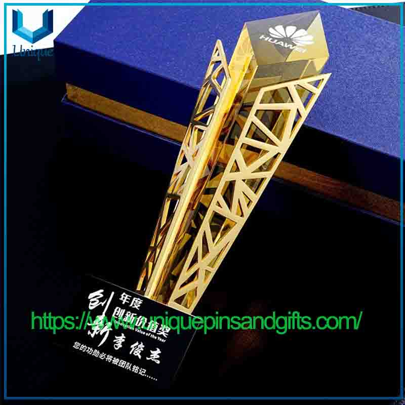 Peak Moment High-End Elegant Crystal Metal Award Trophy Creative Annual Conference Award Trophy Outstanding Employees Award Trophy