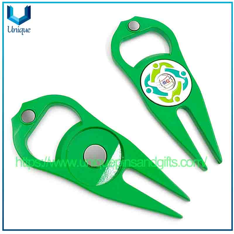 Spot-on Golf Green Fork Metal Ball Fork, Bottle Opener Golf Ball Marker Golf Turf Tool for Golf Gift