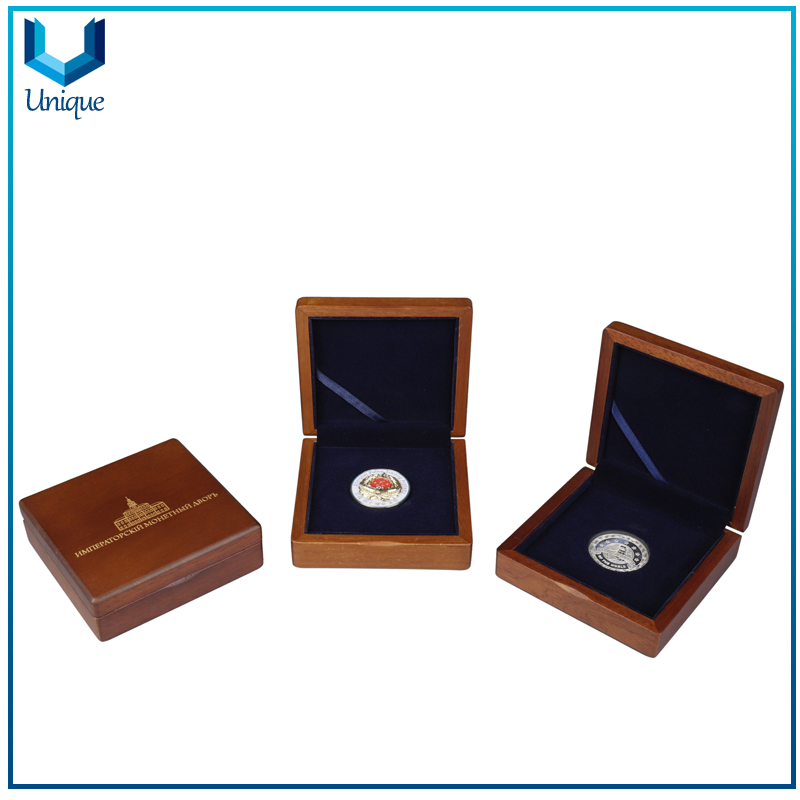 001-03Factory custom size solid wood medal display case wooden souvenir coin box-3