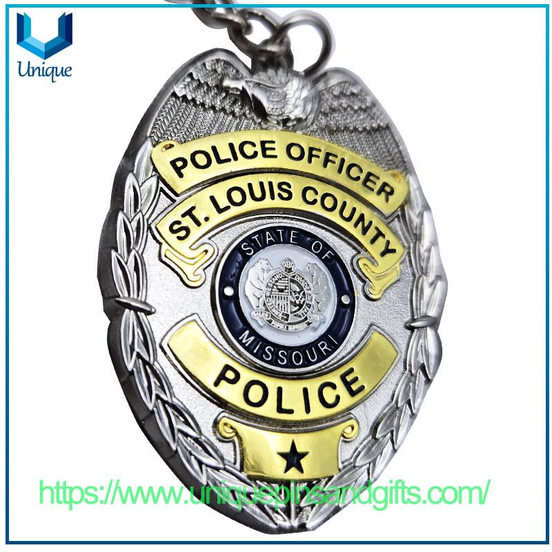 Custom Design 3D Relief Gold /Silver Oval Shape Two-color Electroplating Police Souvenir Medal Die Casted Zinc Alloy Police Keyring Keychain