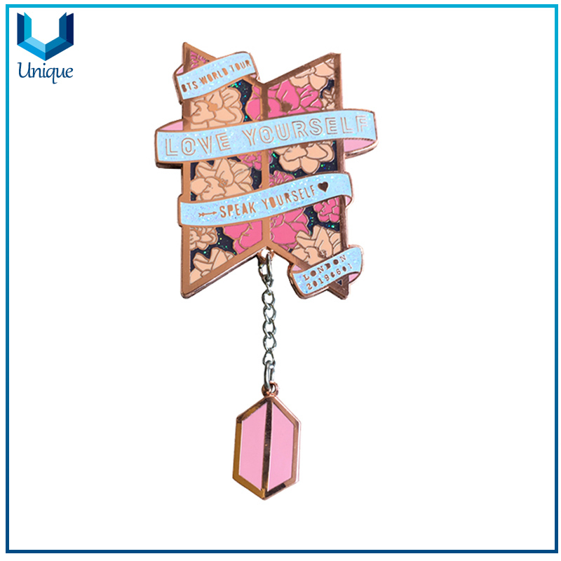 Fasion Metal Pini with Dangle, Customize design Lapel Pin, Hat Decoration Pins, Brooch for Suits