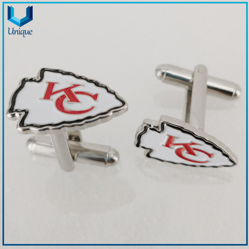 Customize Metal Souvenir Gifts, Sport Club Cufflink in Enamel, 2D Fashion Cufflink for Shirt Decoration for gifts