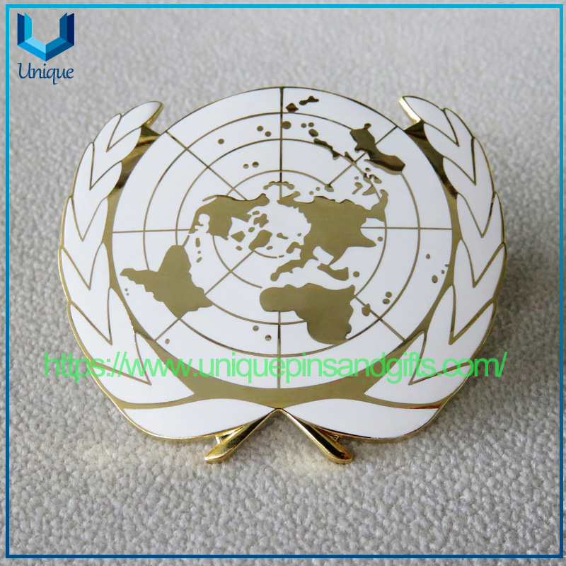 UN Logo Lapel pin (1)