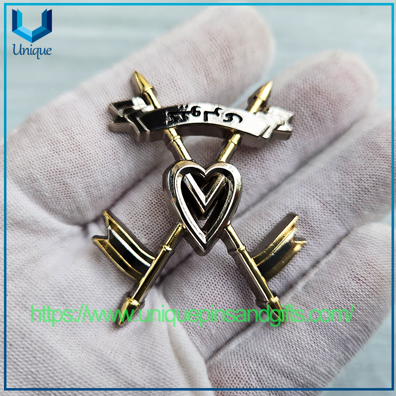 Customized Metal Badge 3D Gold-plated Emblem with Pakistani National Flag Logo