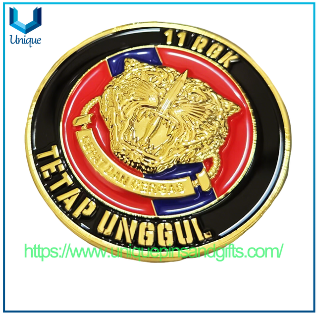 Custom Design Gold Plating Malaysia Navy 3D Commemorative Coin with Lion Head Pattern And Acrylic Box