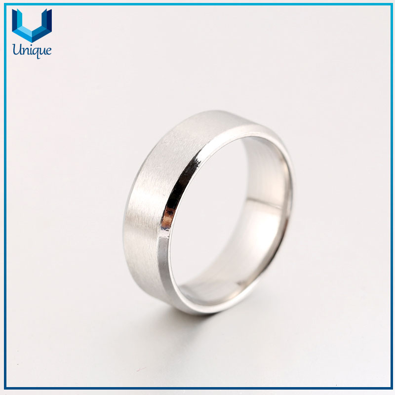 Hot sale promotions 8 MM width gold silver black blue stainless steel ring for women men