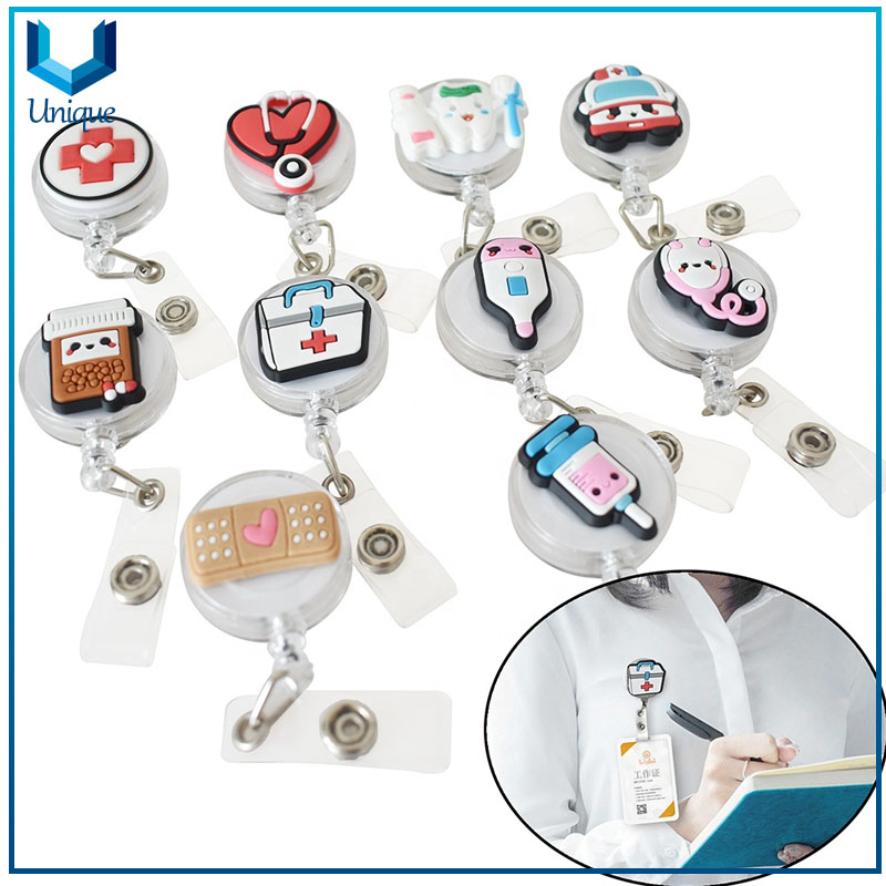 003-01Medical Hearts Shape Stethoscope Nurse Retractable Felt Badge Holder Reels