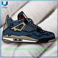 Creative Sneakers Brooch Unique Fashionable Trendy Metal Lapel Pin Brooch Badge Japanese Style Pin Accessory